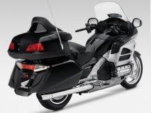 Фото Honda GL1800A Gold Wing  №2